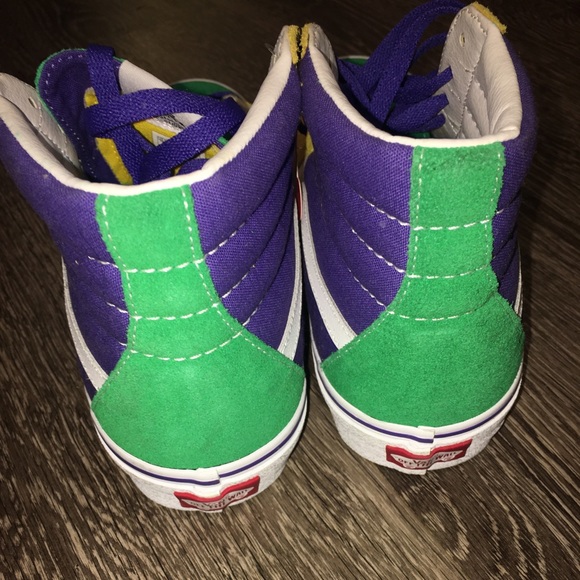 BRAND NEW VANS! - Picture 4 of 4